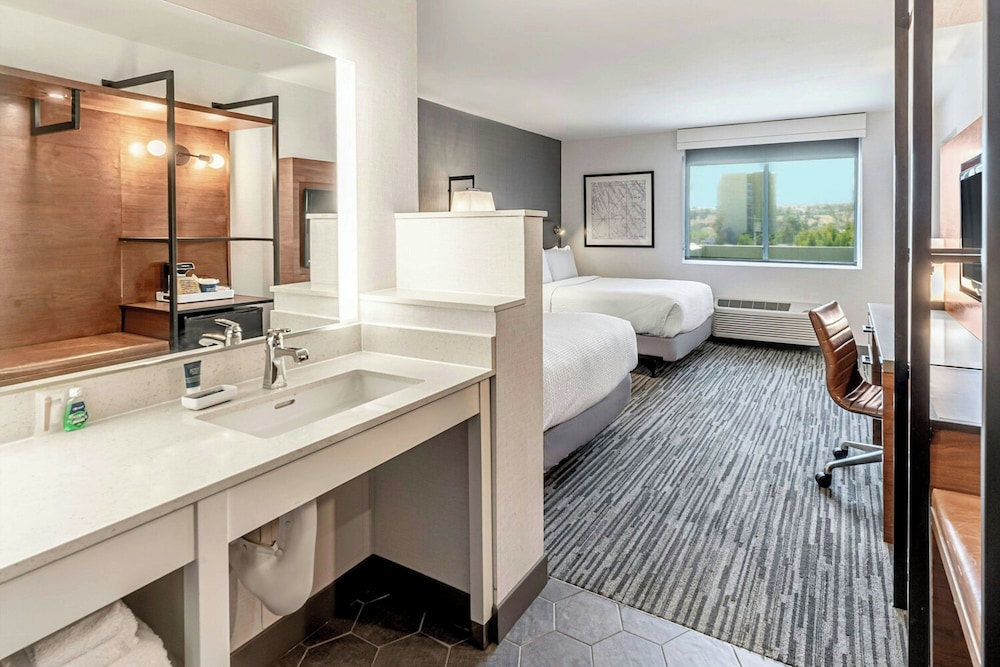 Four Points by Sheraton Los Angeles Westside - photo 12