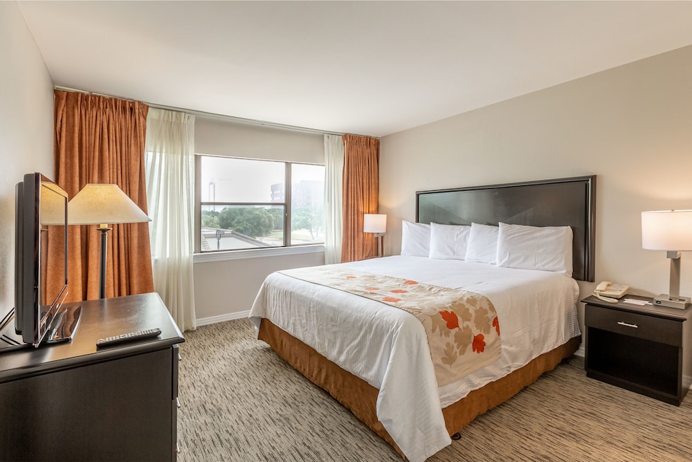 Hawthorn Suites By Wyndham Arlington Dfw South - photo 10