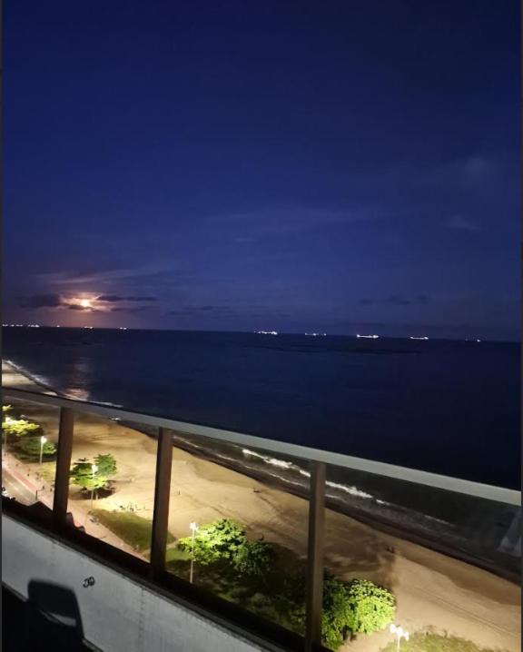 Flat Praia Dourada — 4-Star Luxury Hotel in Vila Velha, Brasil