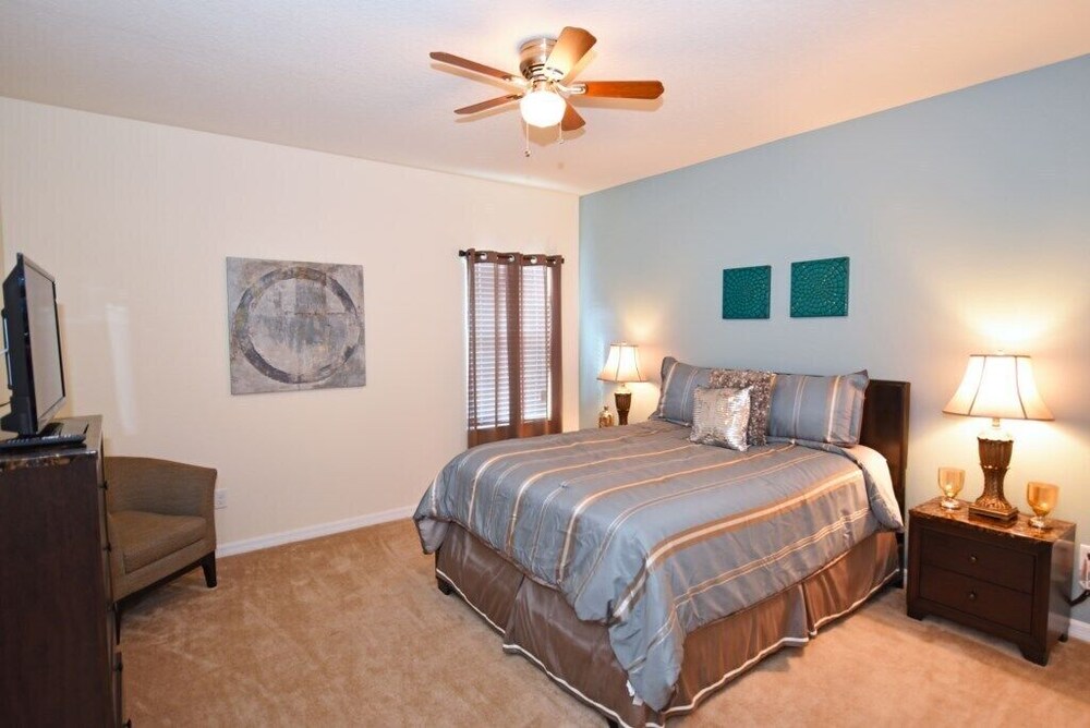 Watersong Resort 5 Bed Sleeps 10 Private Pool - photo 6