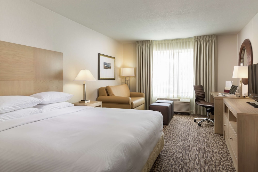 DoubleTree by Hilton Portland Tigard - photo 19