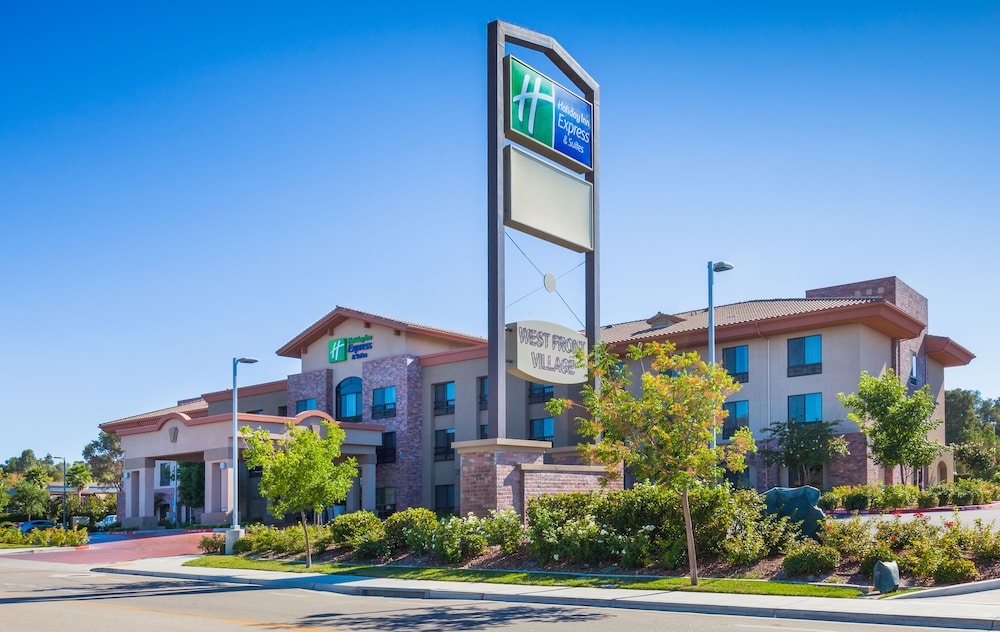 Holiday Inn Express Hotel & Suites Atascadero by IHG - photo 64