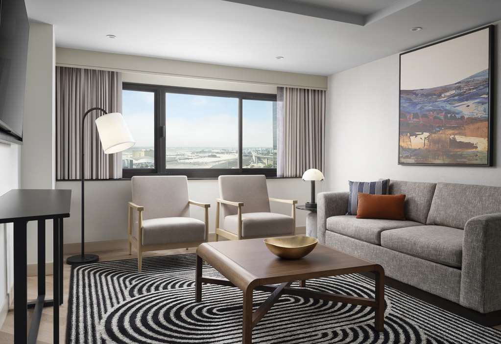 Sonesta Los Angeles Airport LAX - photo 25