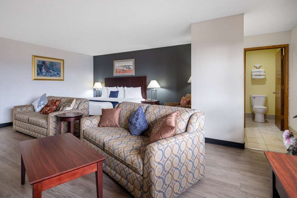 Travelodge by Wyndham Merrill - photo 25