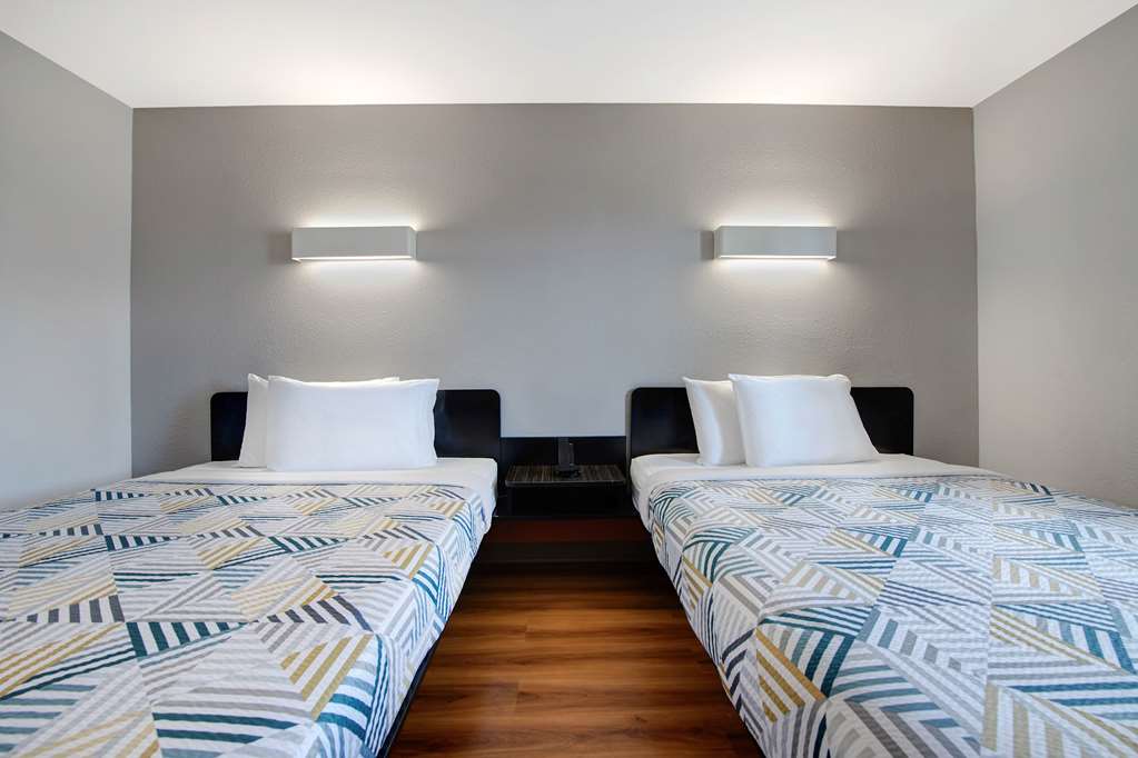 Motel 6 Sulphur Springs TX - photo 16