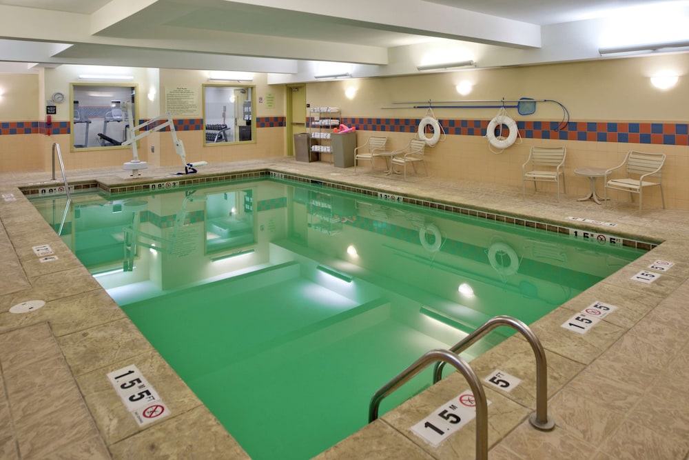 Hampton Inn & Suites Rifle - photo 40