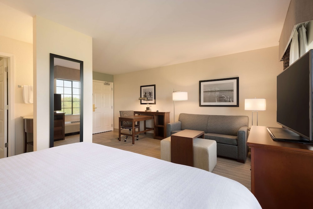 Homewood Suites by Hilton Jacksonville Deerwood Park - photo 13