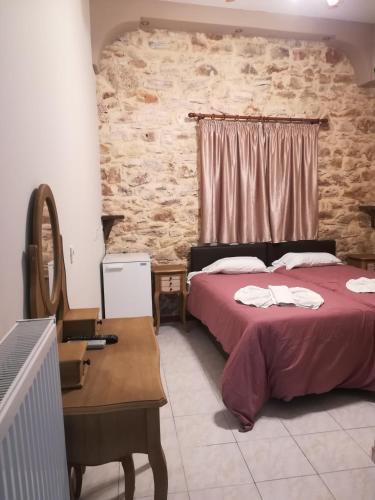Skourtaniotis spa rooms in Loutra Aidhipsou, Greece