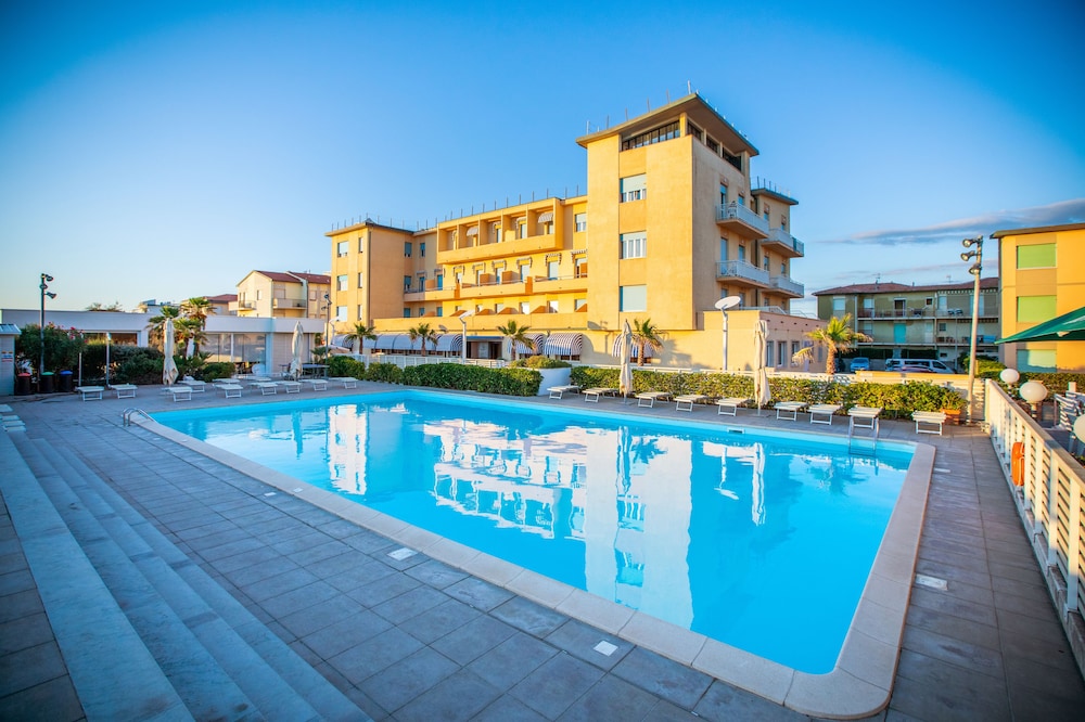 Hotel Stella Marina — hotel in Livorno