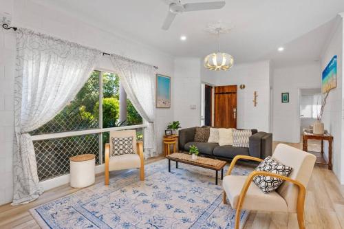Trinity Beach Family Getaway 4BR Sleeps 10 Pool — Trinity Beach — photo 3
