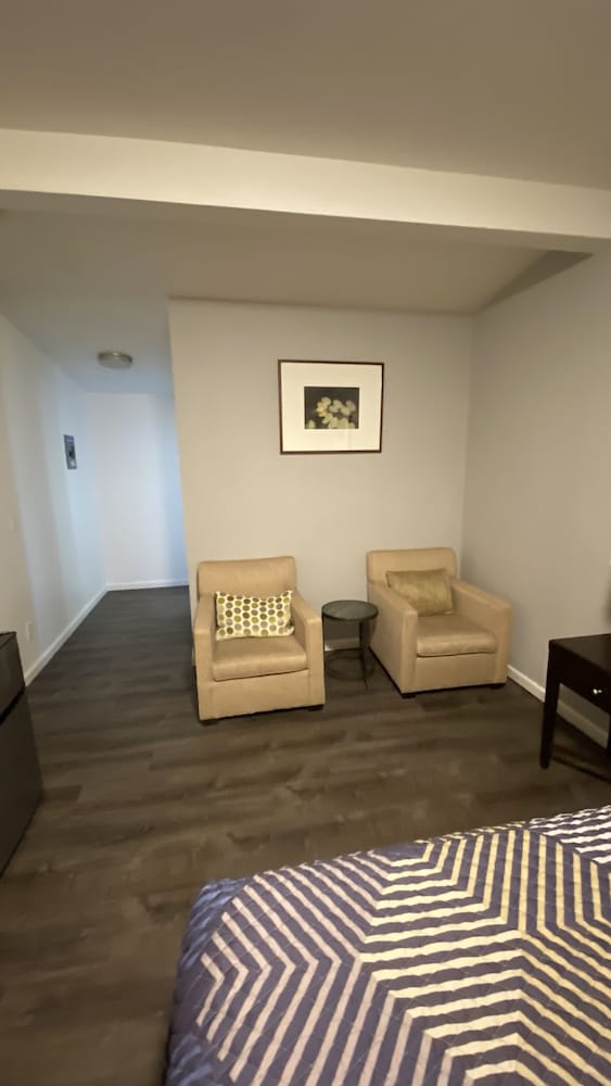 Golden Kent Motel - photo 38