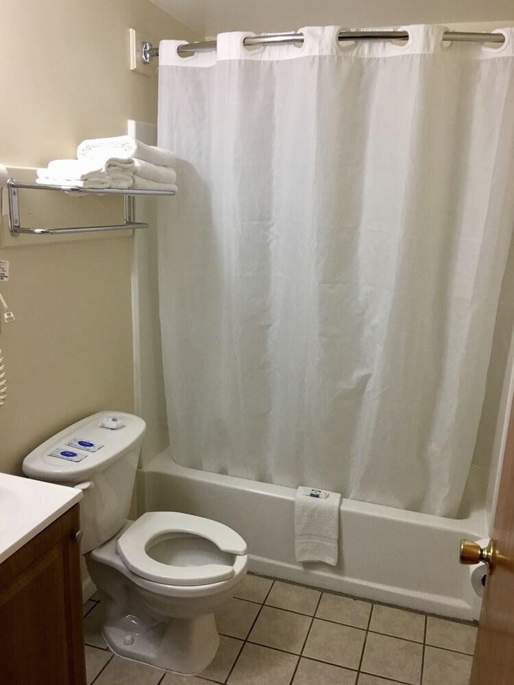 Thumb Heritage Inn - photo 38