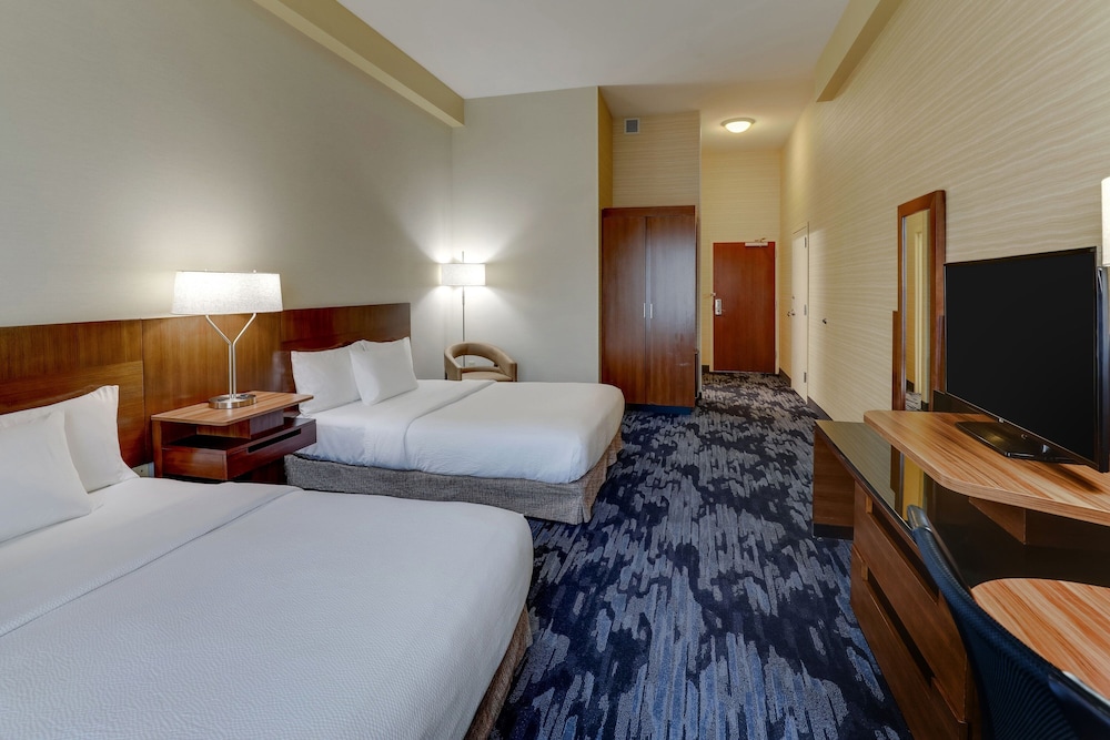 Fairfield Inn & Suites Hutchinson - photo 7