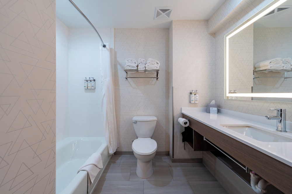 Holiday Inn Express & Suites Frazier Park by IHG - photo 24