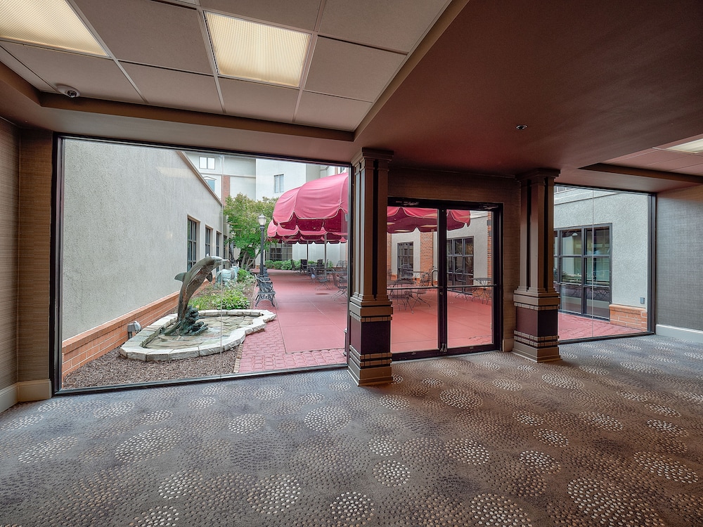 DoubleTree by Hilton Hotel Bloomington - photo 70