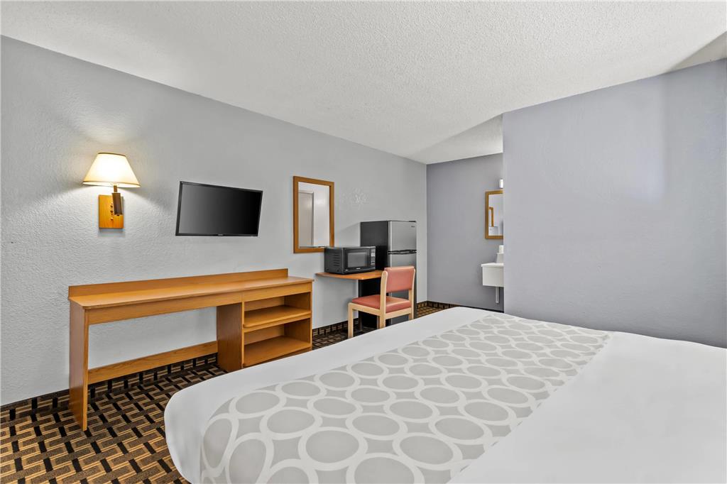 Rodeway Inn Albuquerque West - photo 26