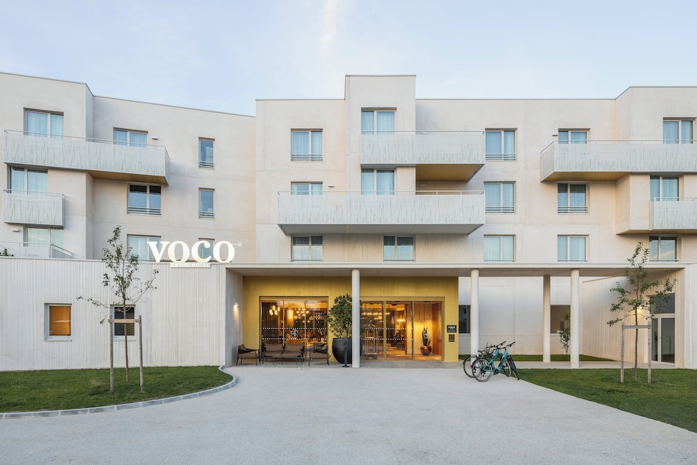 voco Beaune Cité des Vins by IHG in Beaune, France