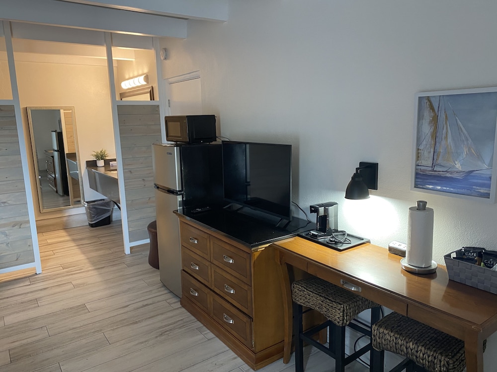Gulf Coast Inn - photo 23