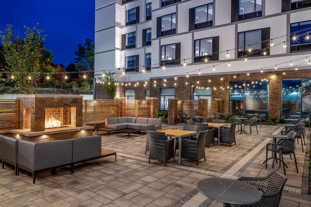 Hampton Inn & Suites Raleigh Midtown - photo 48