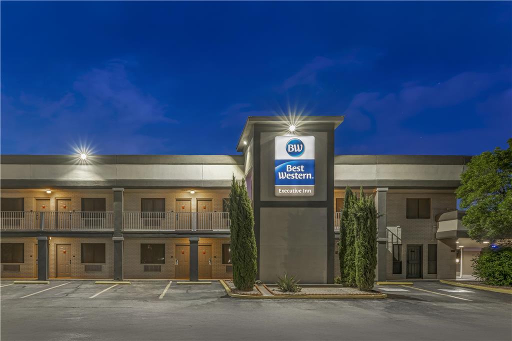 Best Western Executive Inn - carbon neutral hotel in Grove