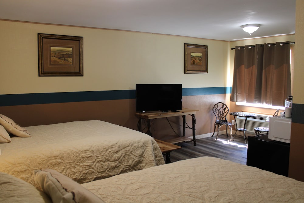 Lockview Motel - photo 17