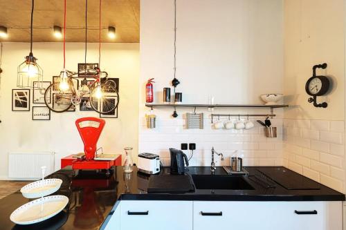 Chic Abanotubani Apt By Wehost