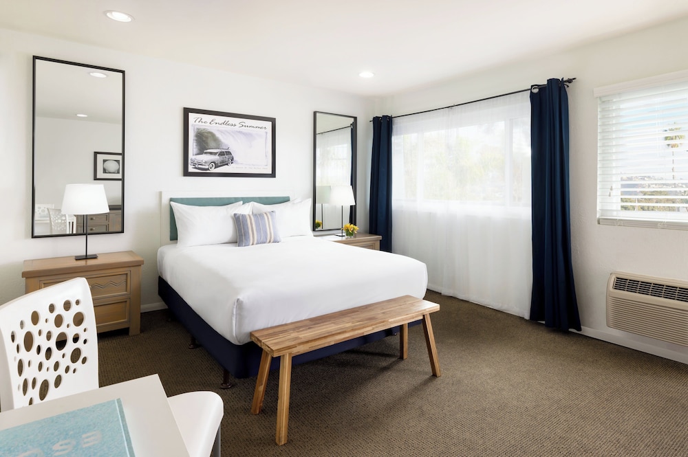 Pacific Edge Hotel - photo 19