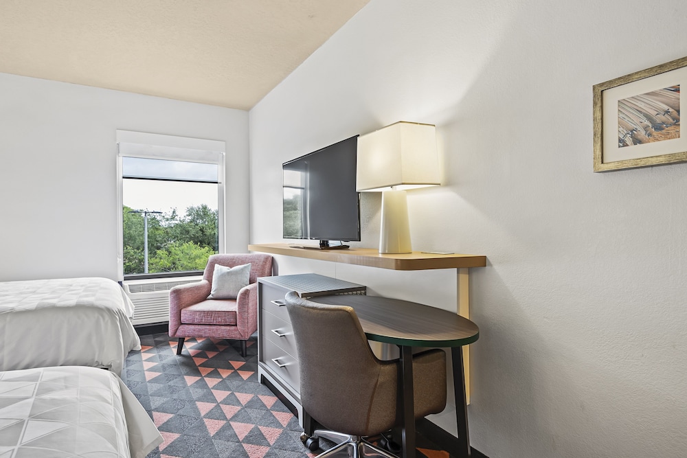 Holiday Inn St. Petersburg West by IHG - photo 20