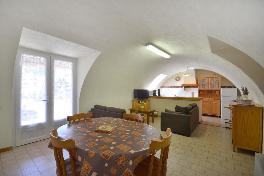 Les Bastidons du Souleyan — hotel in Oppede Le Vieux