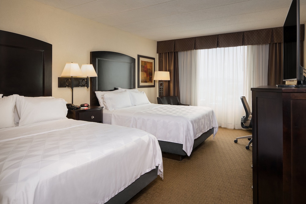 Holiday Inn Hotel & Suites Charleston West by IHG - photo 9