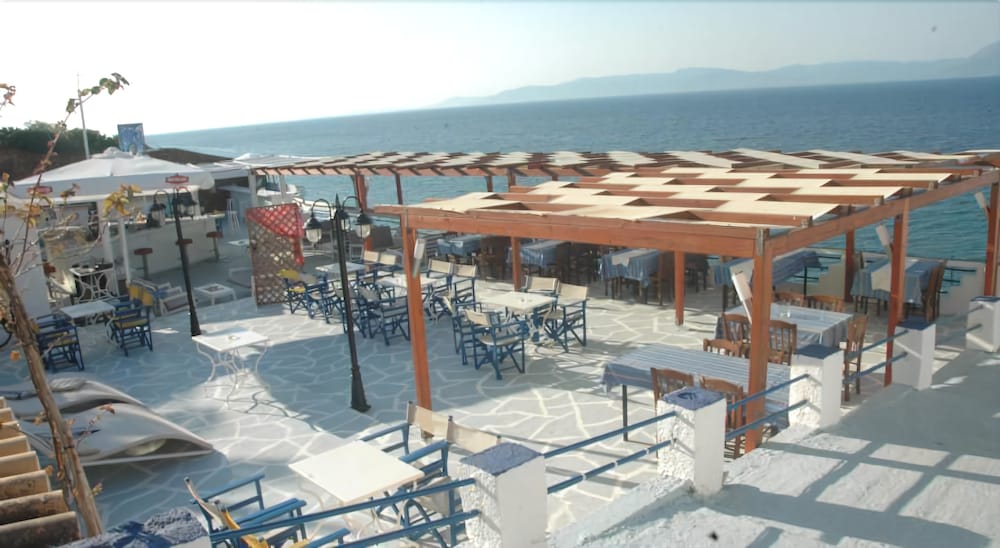 Koralli Beach — hotel in Kato Achaia