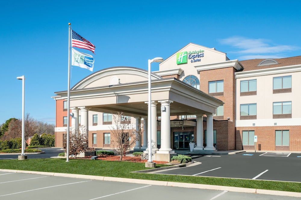 Holiday Inn Express Hotel & Suites Tappahannock by IHG - photo 33
