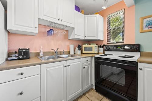 Majestic Beach Condo in Beachfront Resort in St Pete Beach - photo 14