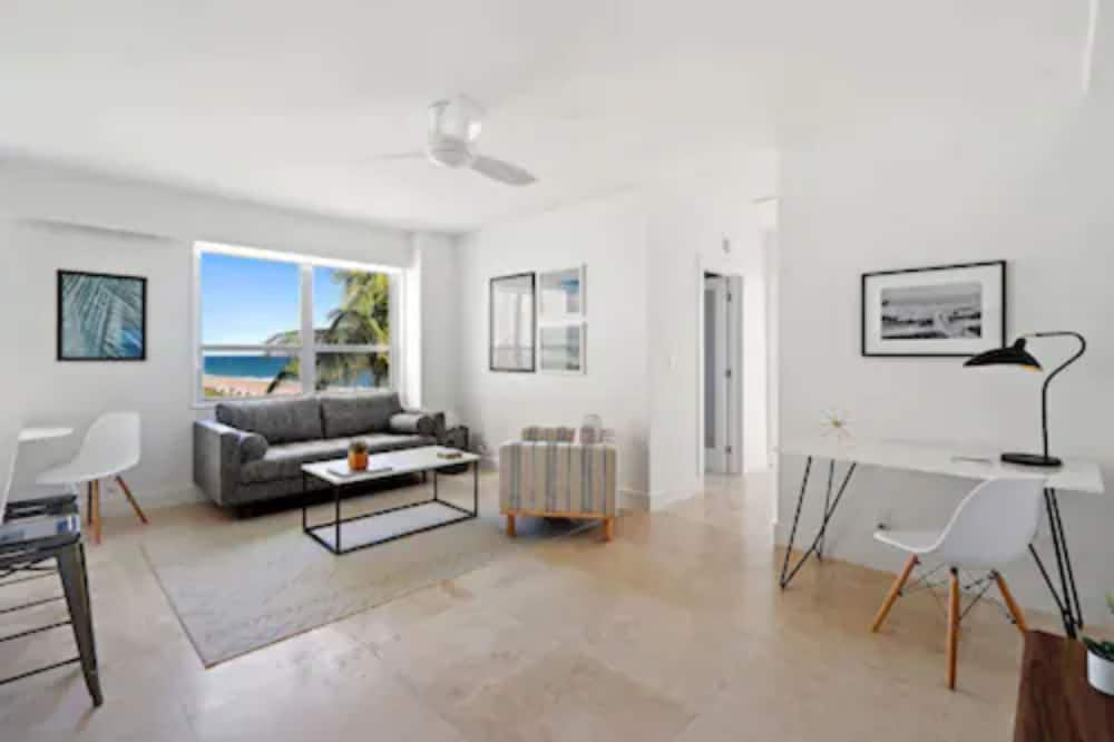 The Ambassador Palm Beach Hotel & Residences - photo 16