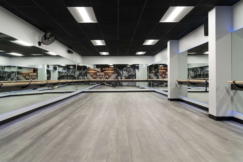 DoubleTree By Hilton Baltimore North Pikesville - photo 44