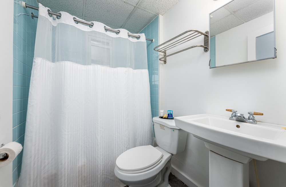 Hammock Inn & Suites North Beach Hotel - photo 20