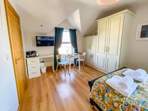 Mount Edwards Hill Guest Accommodation — Cushendall — photo 5