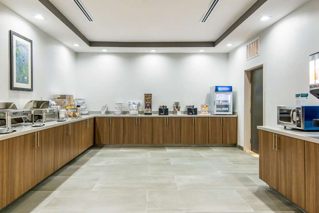 Comfort Suites DeSoto Dallas South - photo 44