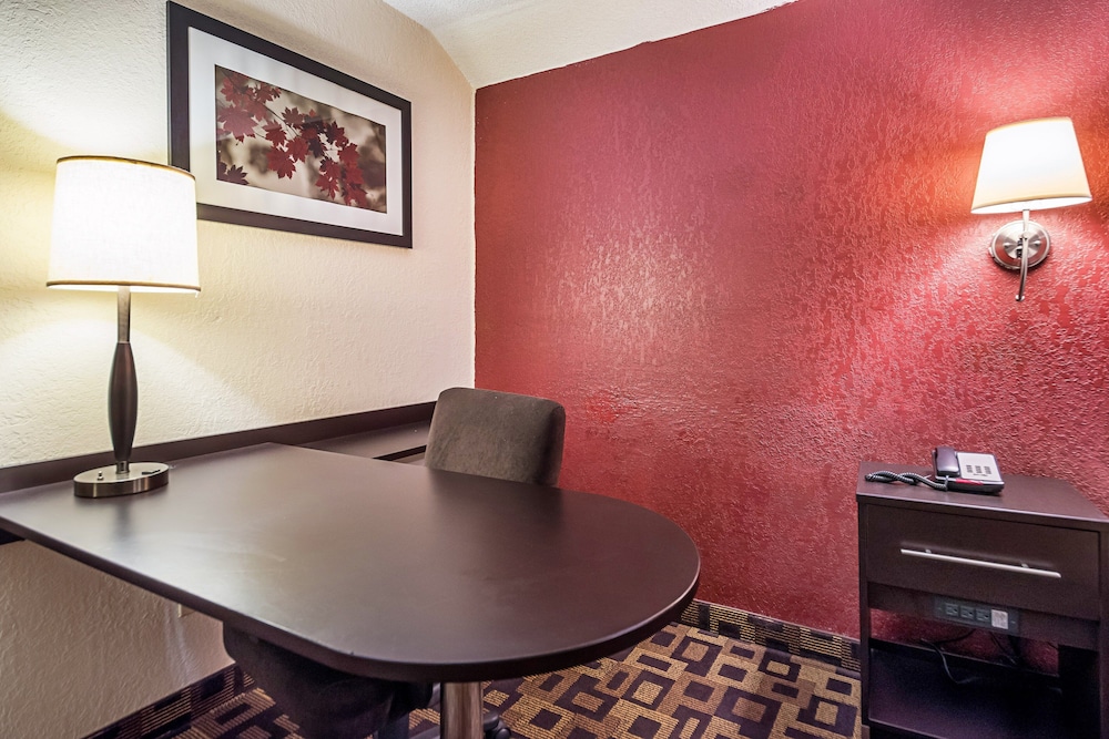 Red Roof Inn Anderson IN - photo 47