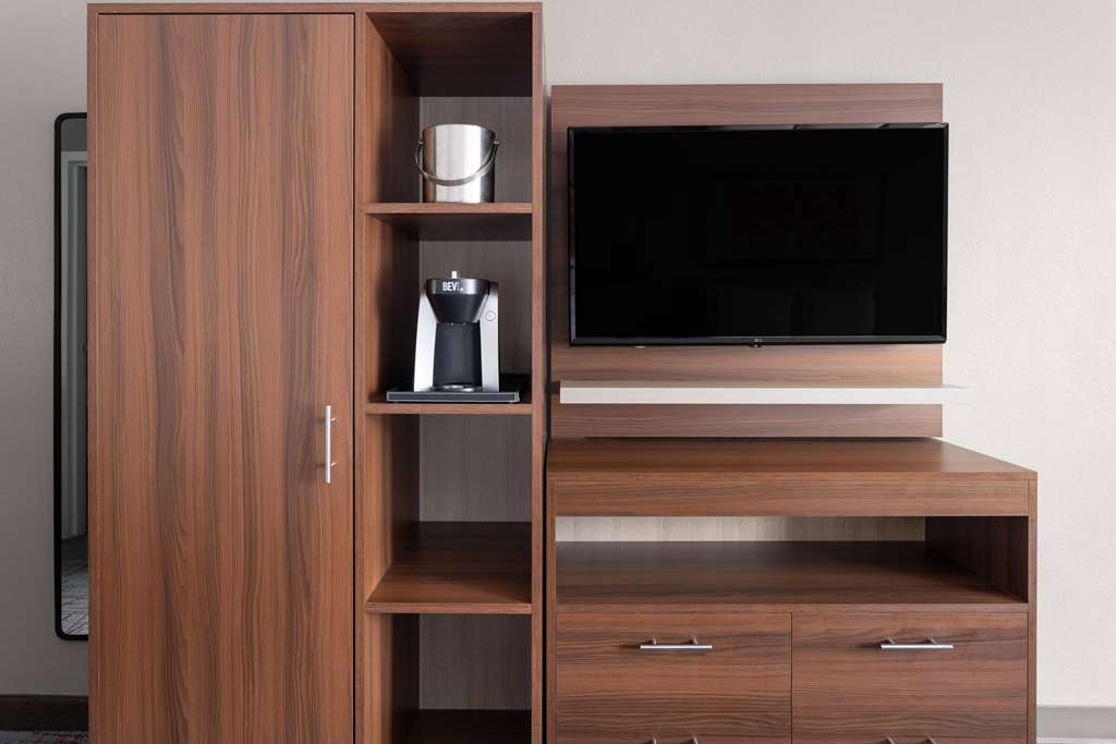 Hawthorn Extended Stay By Wyndham Columbia Ft. Jackson - photo 25