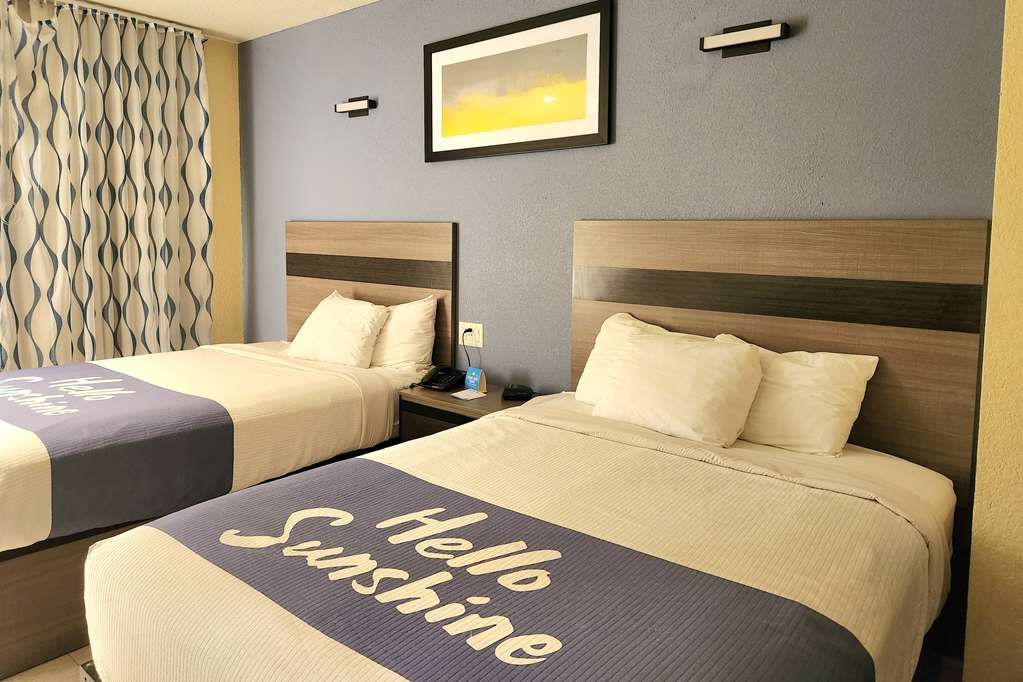 Days Inn by Wyndham Freeport - photo 14