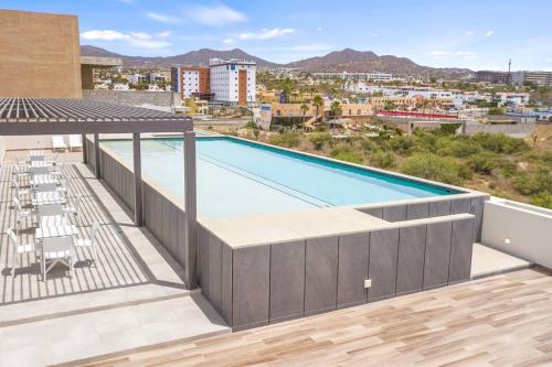 Walk to the beach great location — 4-Star Luxury Hotel in Cabo San Lucas, Mexico