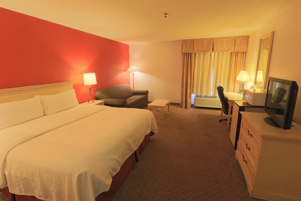 Days Inn by Wyndham Calumet Park - photo 6