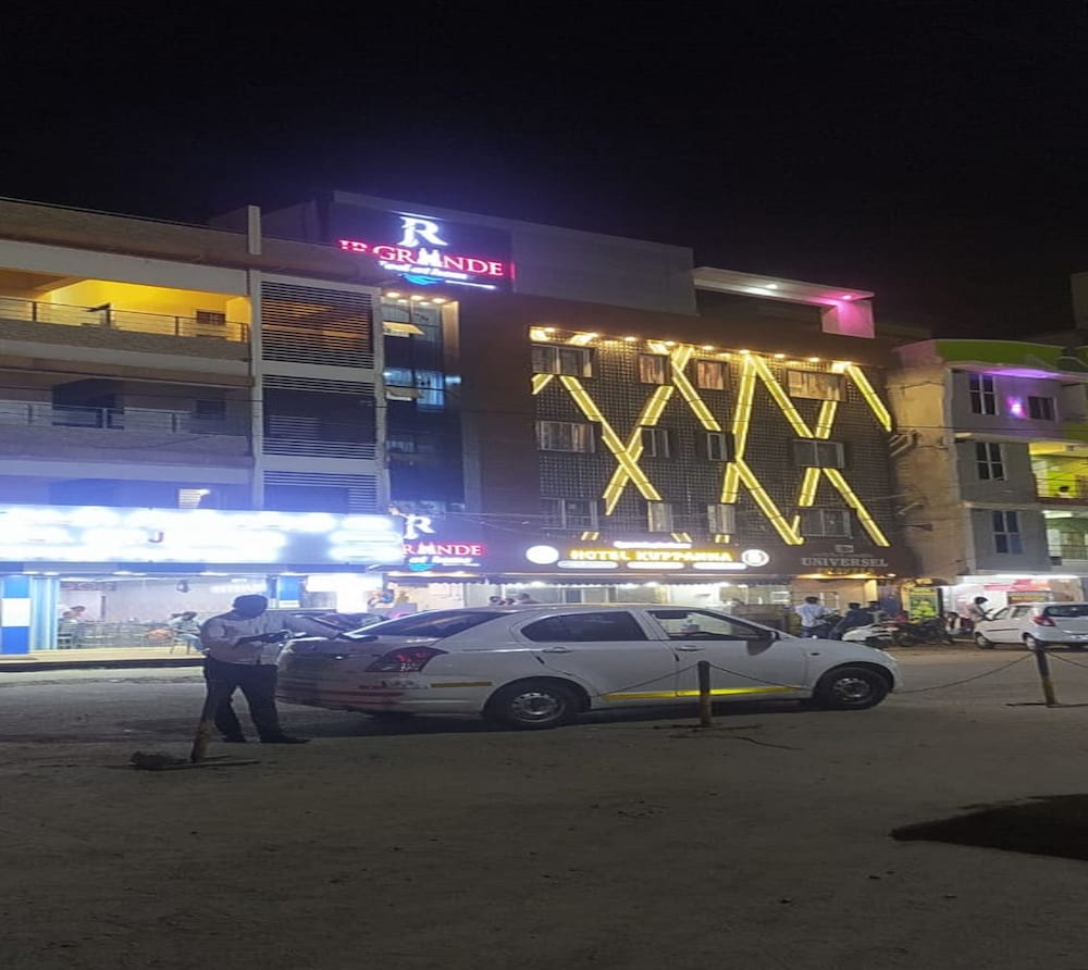 Jr Grande — hotel in Kilvelur
