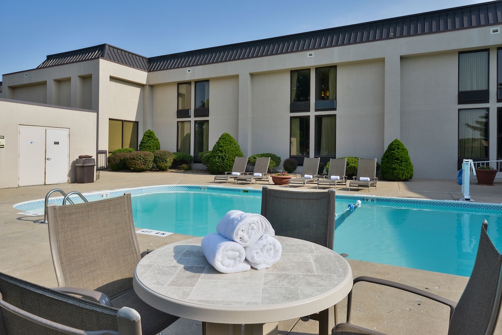 Greenstay Hotel & Suites - photo 28