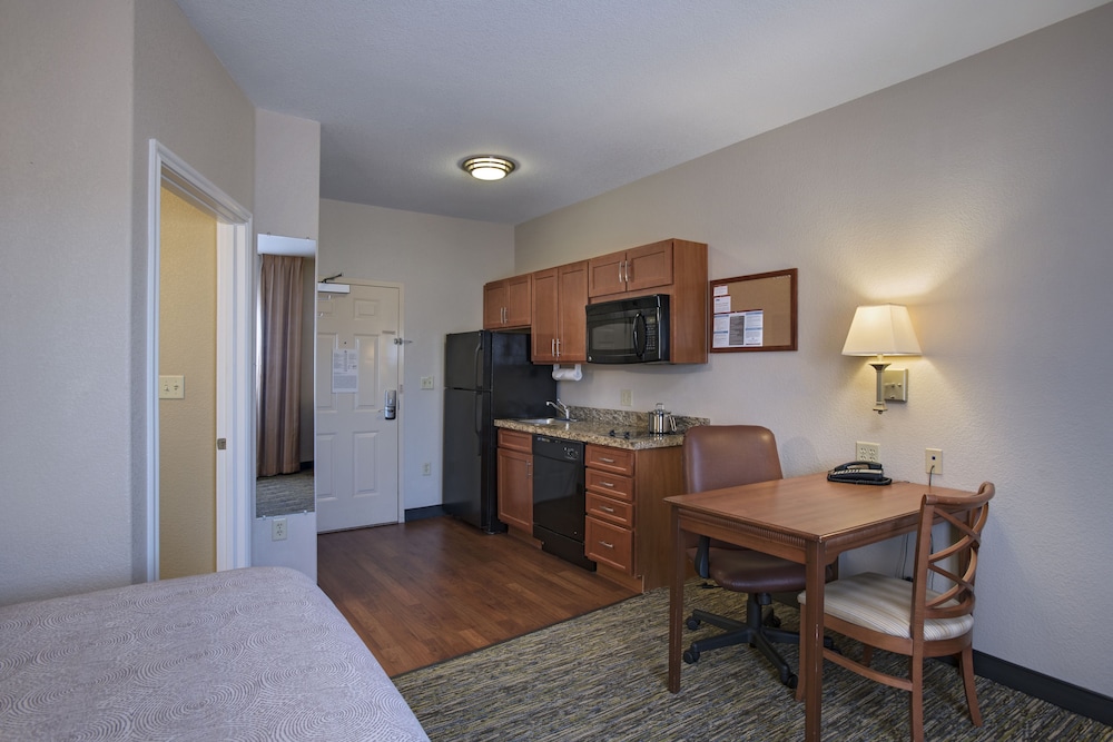 Candlewood Suites Austin N Cedar Park by IHG - photo 8