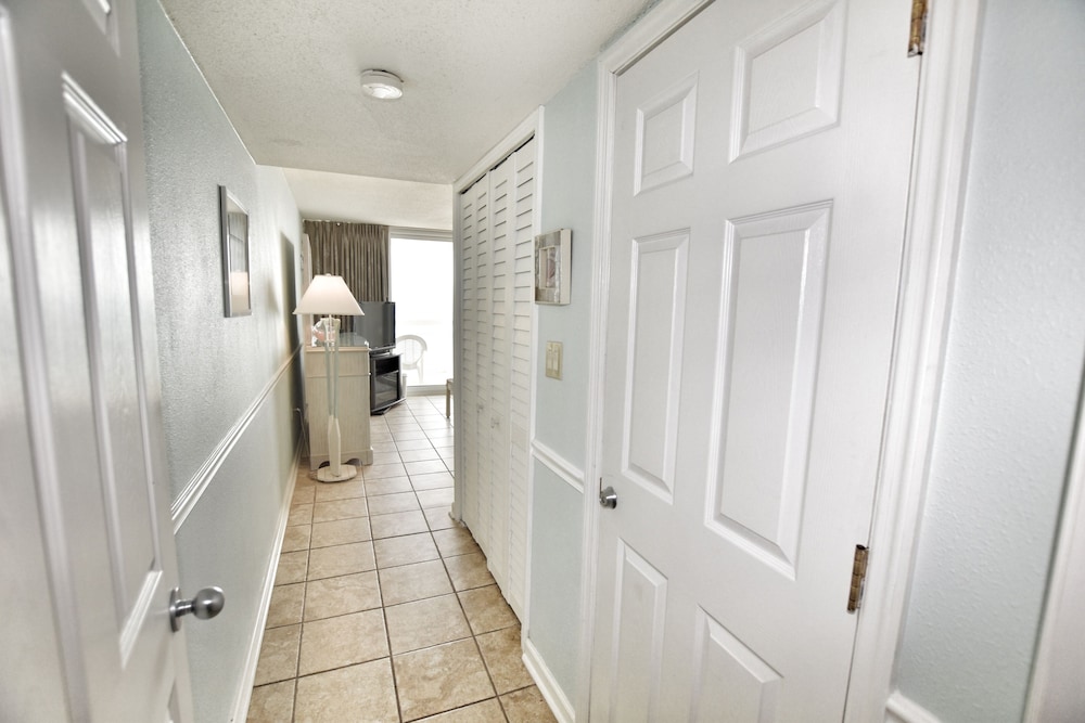 0512 Waters Edge Resort 3 Bedroom Condo by RedAwning - photo 40
