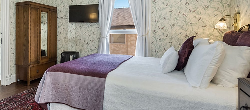 Bath Street Inn - photo 13