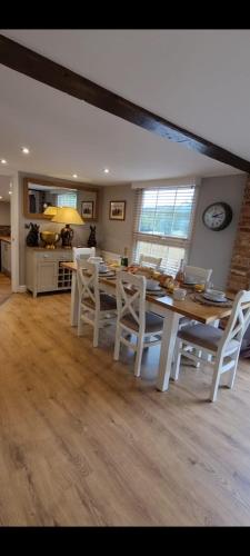 Harewell wood cabin
