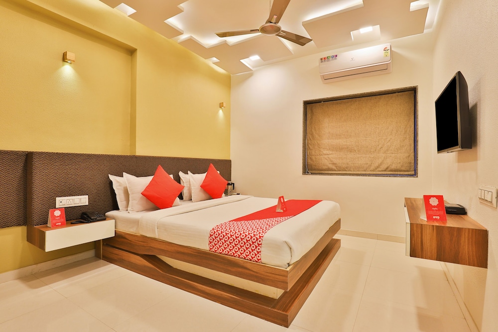 Neelkanth Bliss